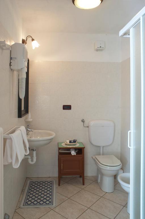 Albergo Castello Da Bonino Champorcher Room photo